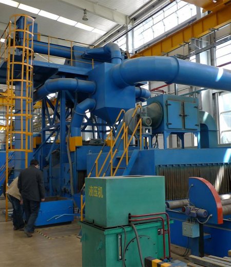 Continuous pass through roller conveyor type Shot blasting machine