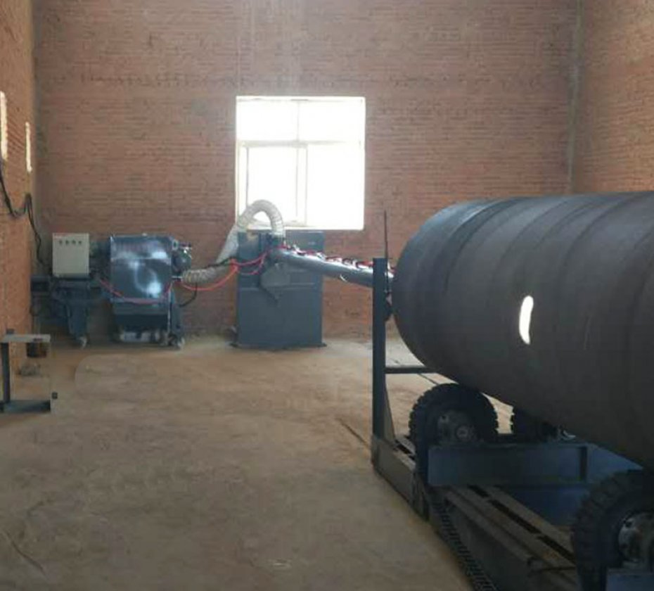 Steel pipe outer wall shot blasting machine